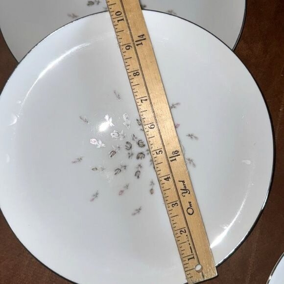 Vintage Petite Bouquet By Japan Dinner Plate With Floral Design & Gold Trim 10" - Picture 3 of 6